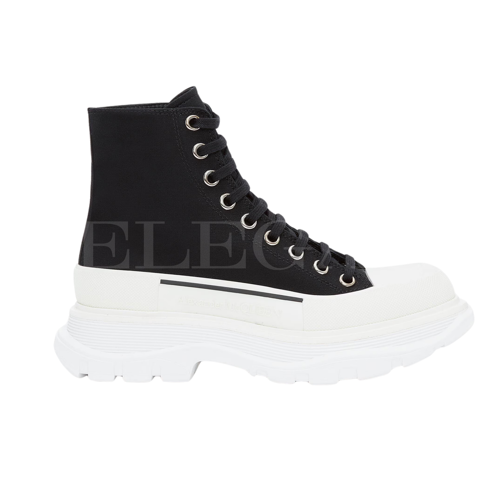 Alexander McQueen Tread Slick Boot in Black/White