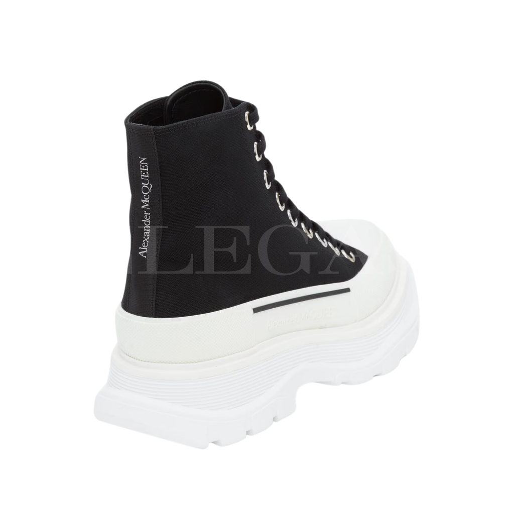 Alexander McQueen Tread Slick Boot in Black/White