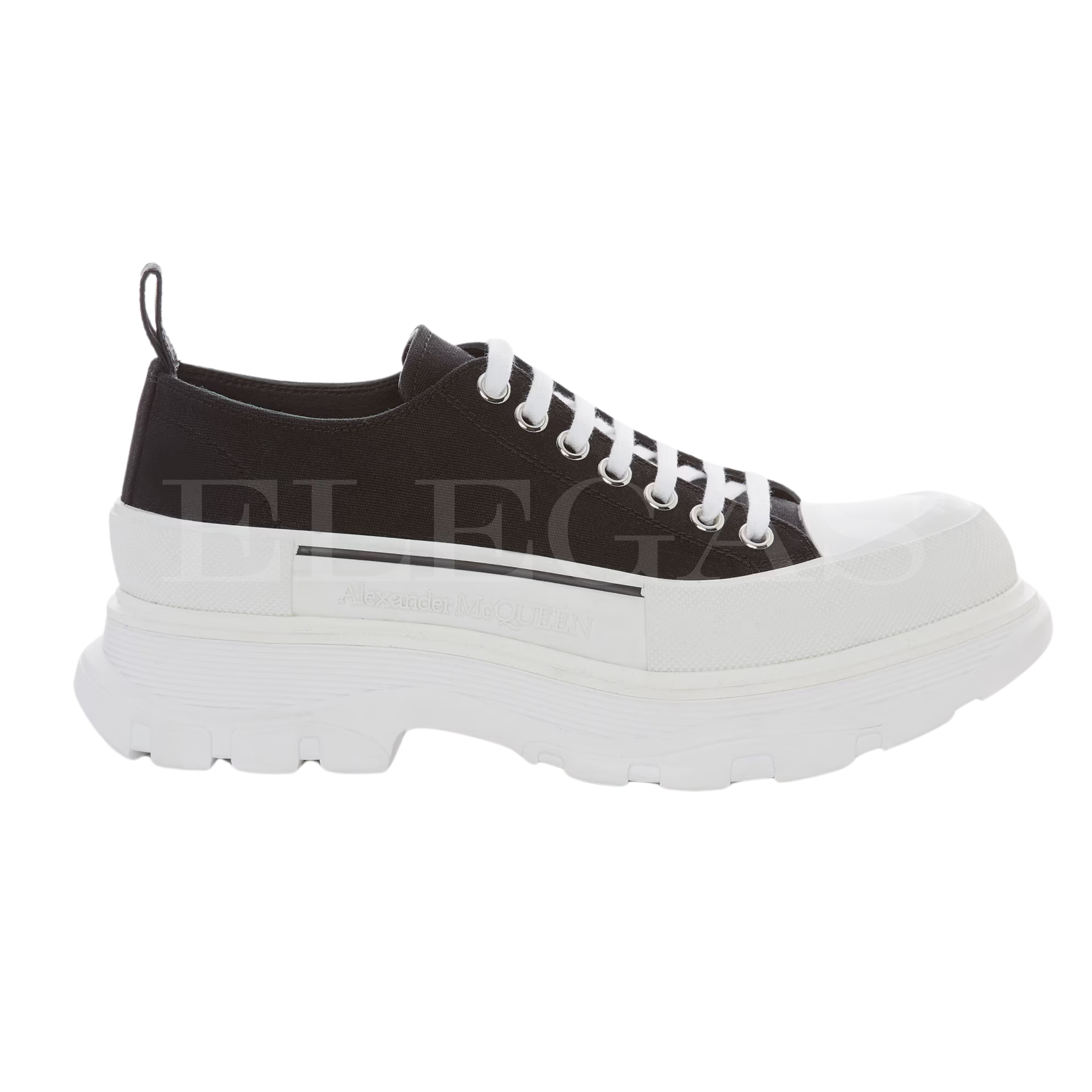 Alexander McQueen Tread Slick Lace Up in Black/White