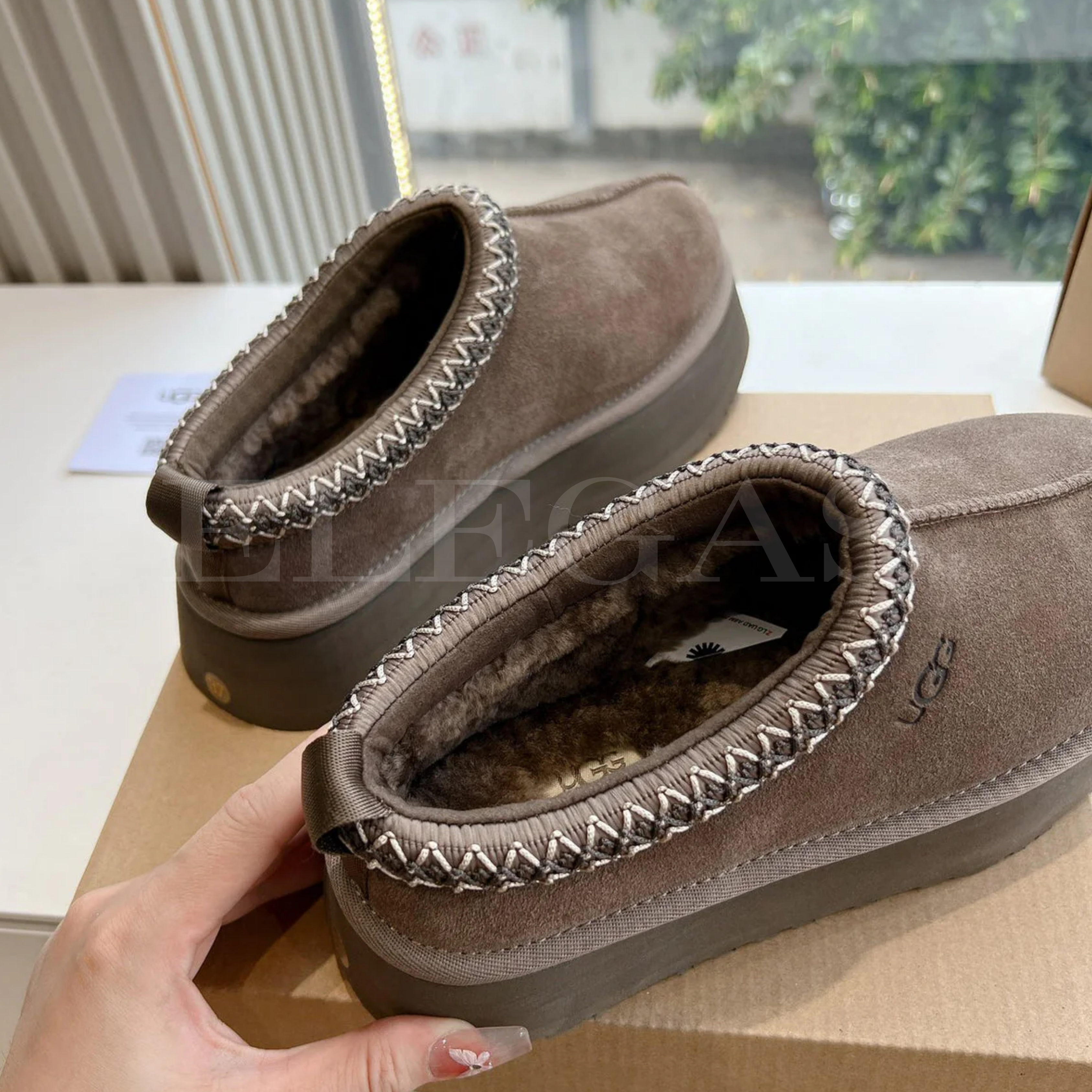 Ugg Slipper