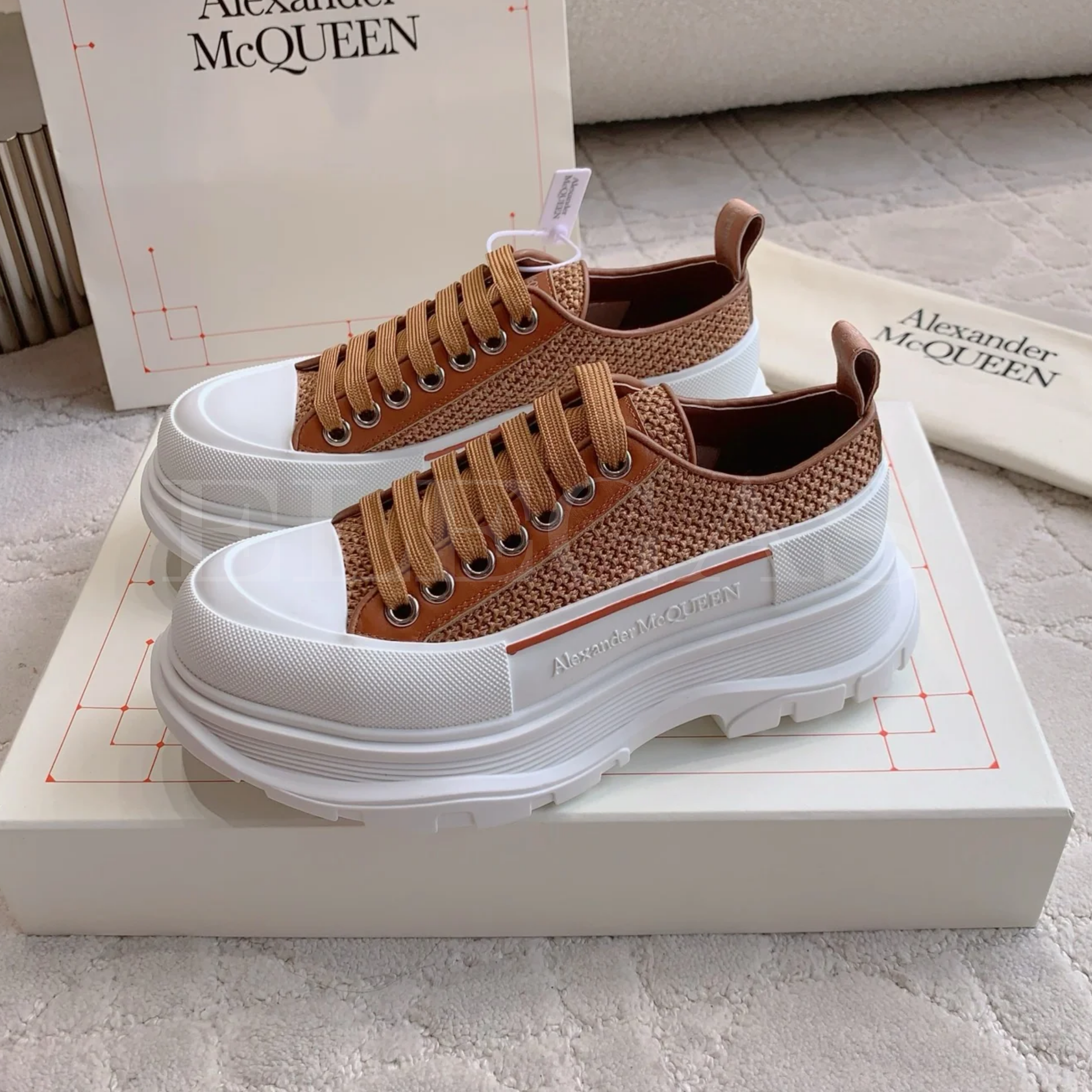 Alexander McQueen Sneaker